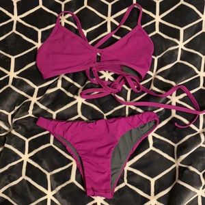 Jolyn Bikini set Vent Top & Hermosa Bottom